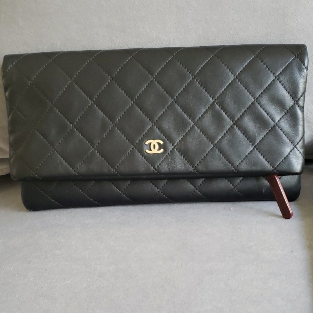 CHANEL envelope clutch